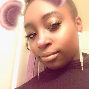 Meet your Posher, Celeste